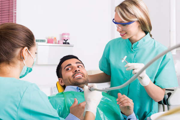 افضل مراكز وعيادات زراعة الاسنان في اسطنبول تركيا